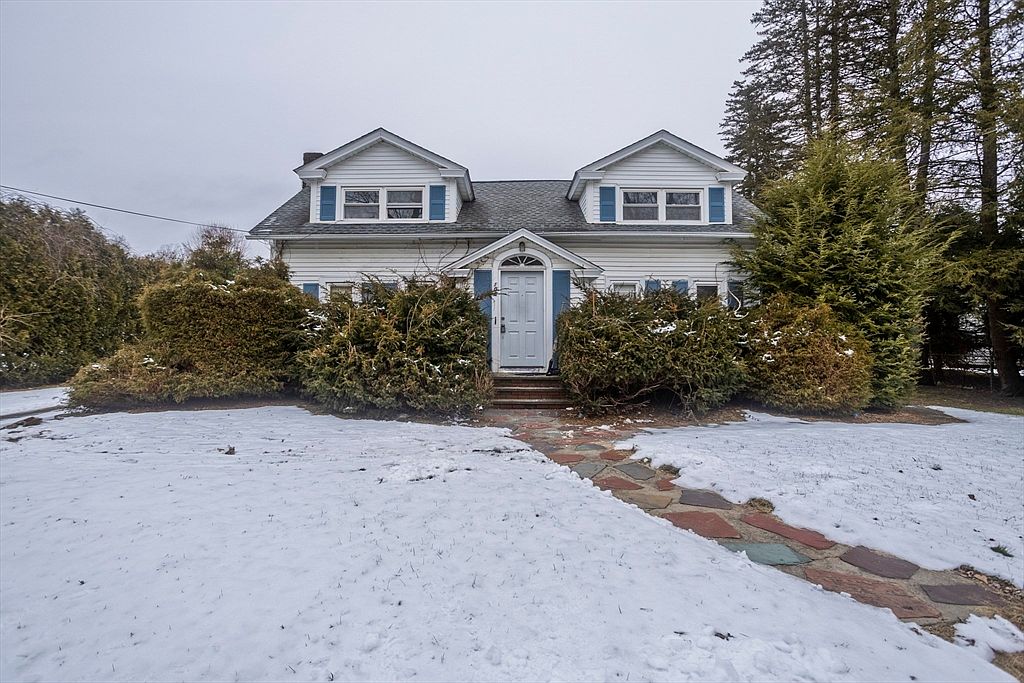 106-108 Silver St, Agawam, MA 01001 | Zillow