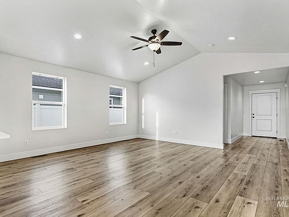 5th image of 750 Pilot St