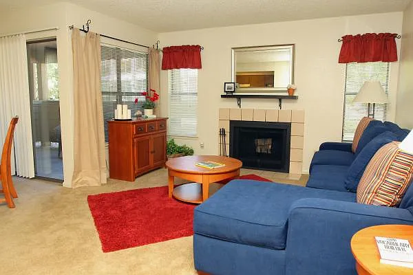 Quincy Ridge Apartments — Photo 11