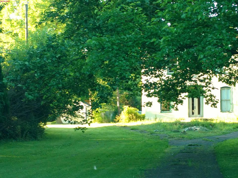 2nd image of 1116 Pawlings Rd