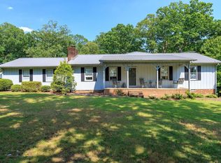 647 Calvin Rd, Robbins, NC 27325