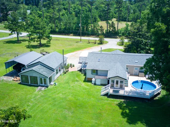 1127 Straits Road, Smyrna, NC 28579