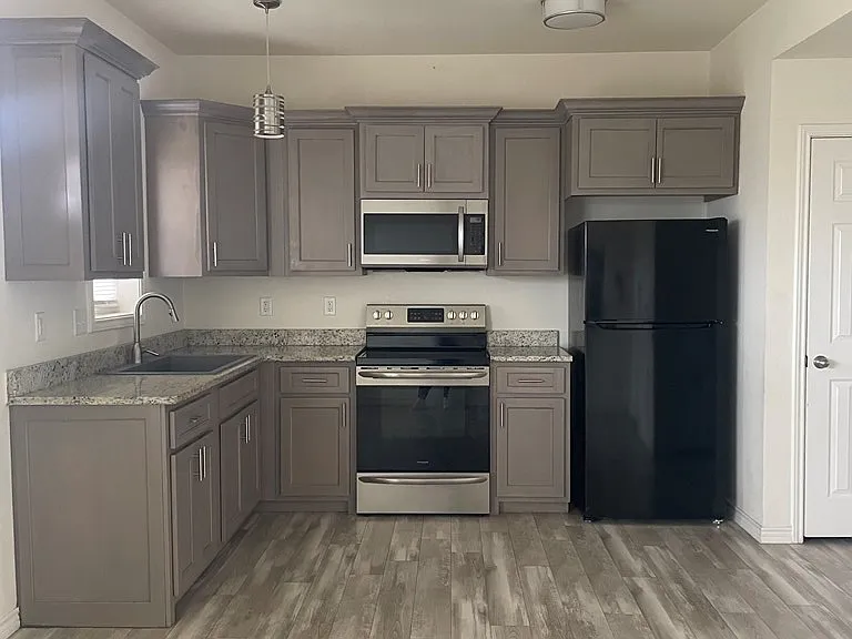 2556 Fox Pl — Photo 4