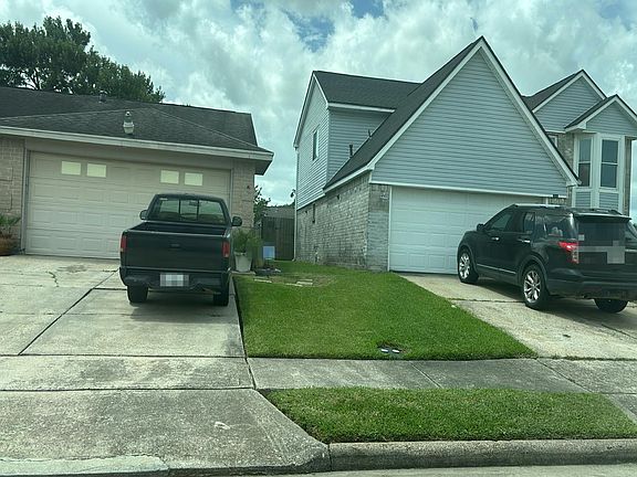 3rd image of 15302 Peachmeadow Ln