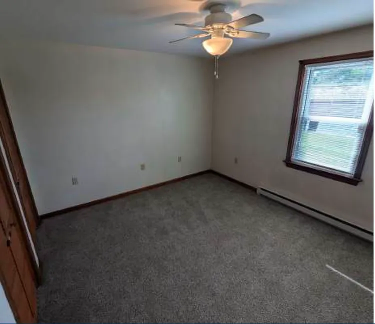 2 bed, 900 sqft, $1,200 — Photo 4