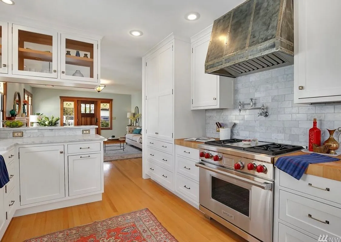 4 bed, 1880 sqft, $4,500 — Photo 2