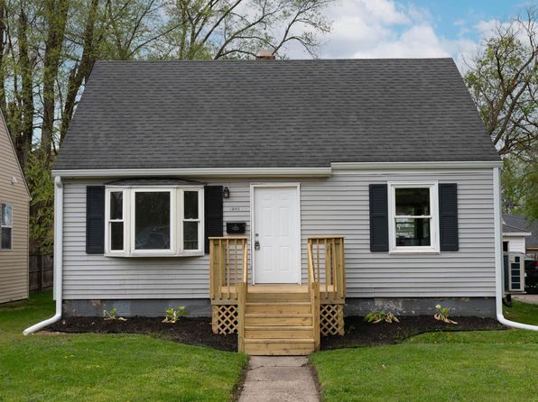 1726 N Brookfield St, South Bend, IN 46628