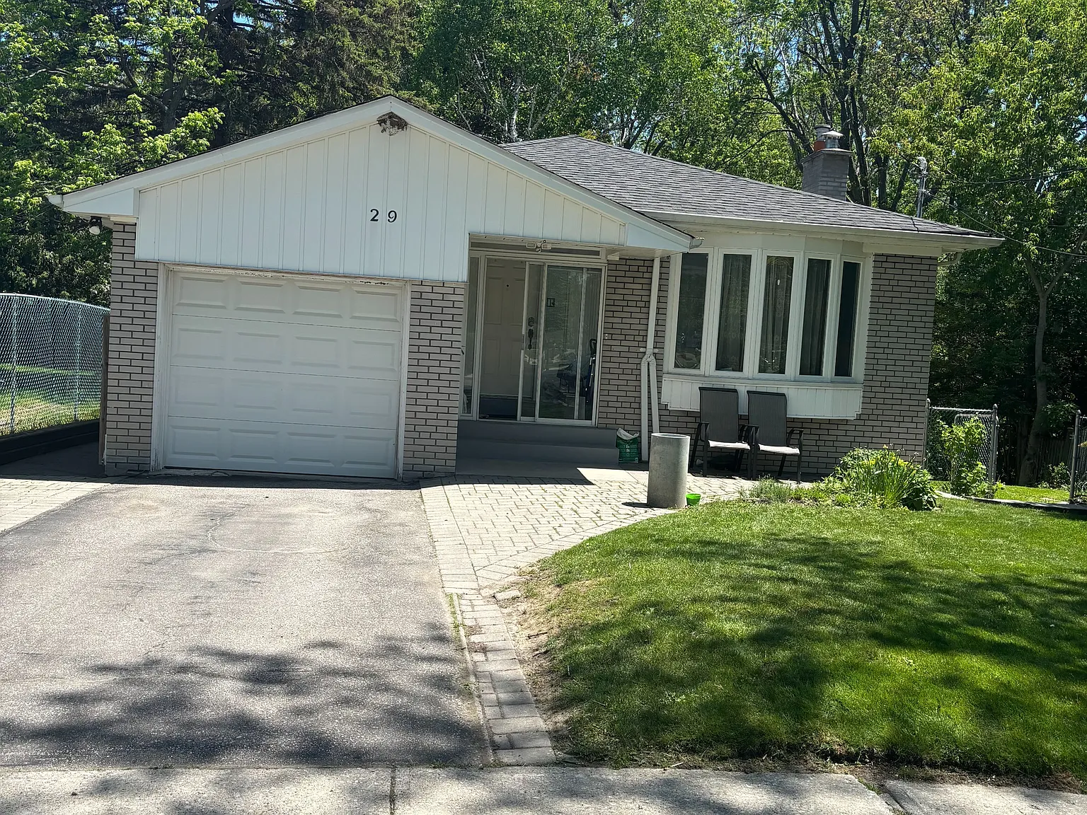 3 bed, $1,800 — Photo 1