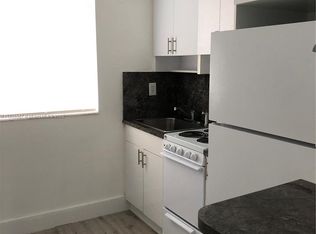 380 SW 4th St #1, Miami, FL 33130