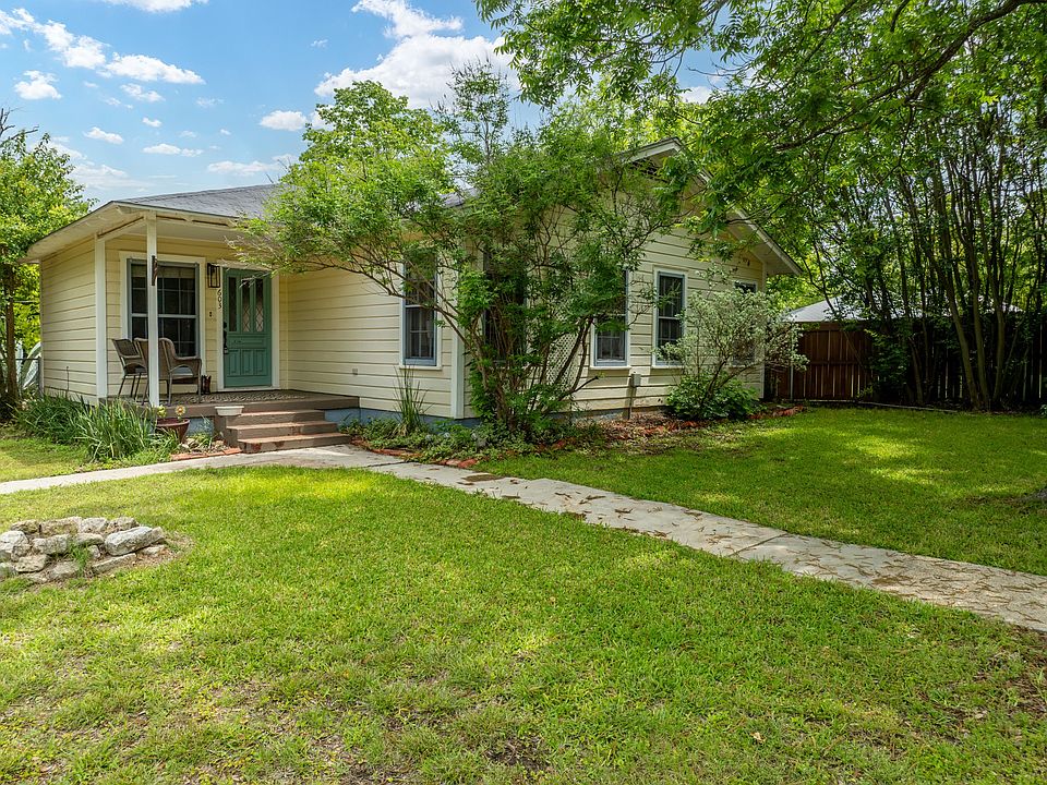 1st image of 603 E Avenue G