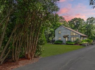 699 Plymouth St, Middleboro, MA 02346