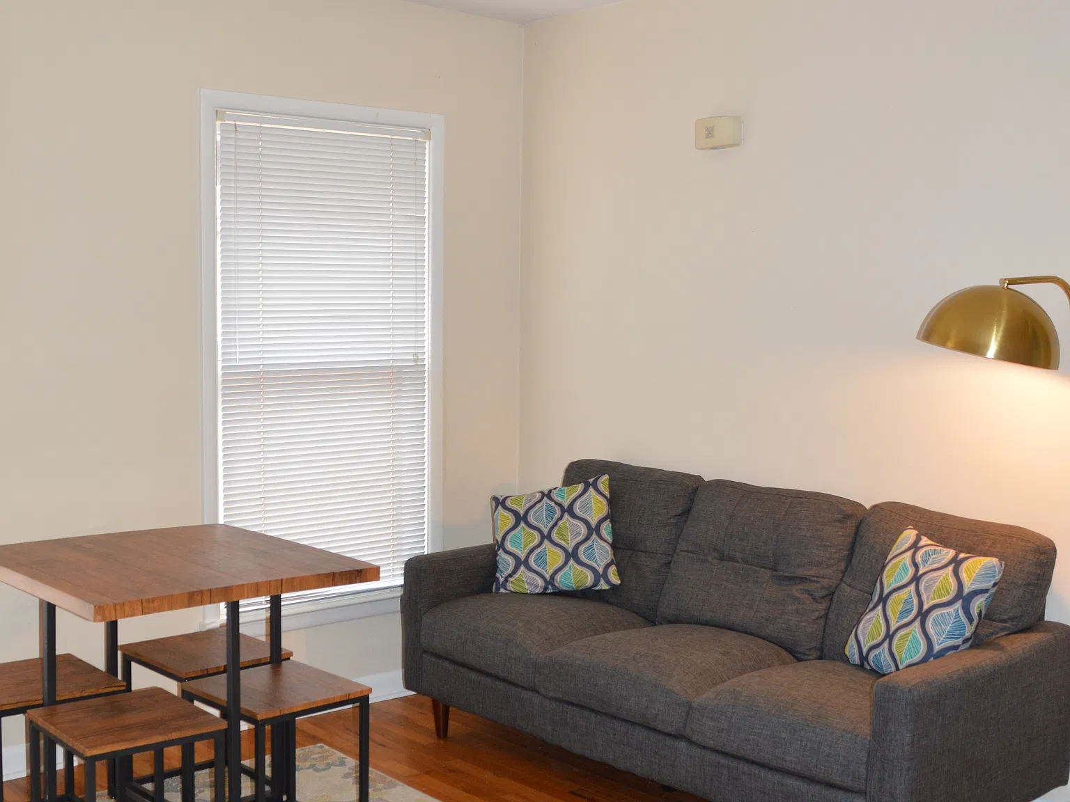1 bed, 750 sqft, $1,600 — Photo 4