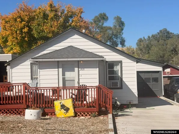 209 E Maple St, Rawlins, WY 82301