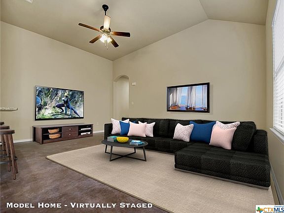 5th image of 1104/1106 Stanley Way