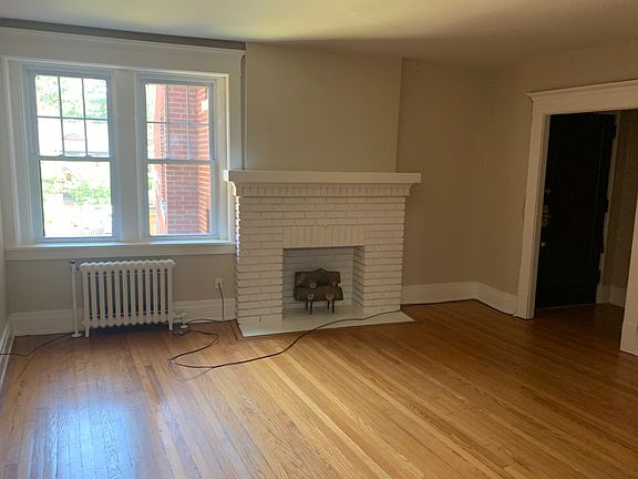 2nd image of 196 Crescent Ave #15