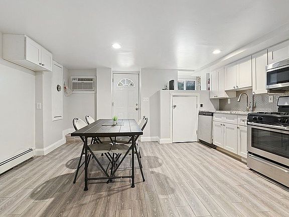 2nd image of 671 Metropolitan Ave #B