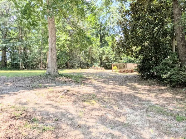 890 Lake Front Dr, Abbeville, AL 36310