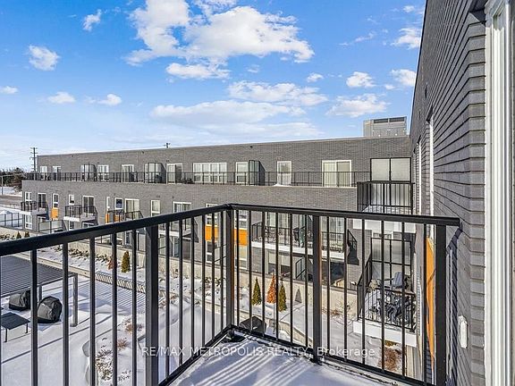 3rd image of 430 Essa Rd #422