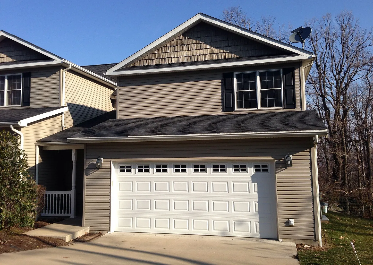 15 Kaylan Dr photo 1
