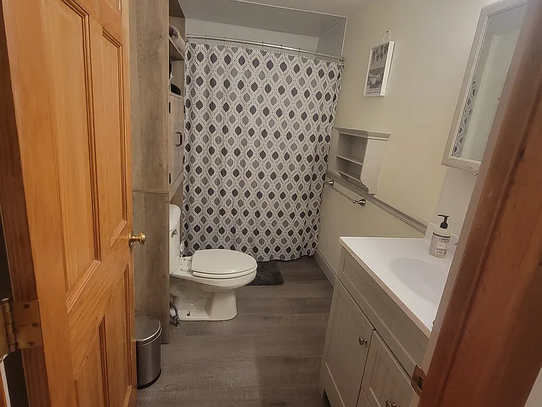 102 W Main St #4 — Photo 8