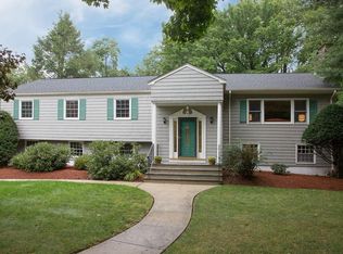 9 Hadley Rd, Lexington, MA 02420