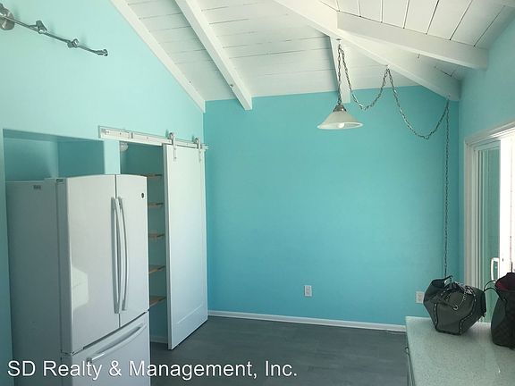 5th image of 4715 Huron Ave