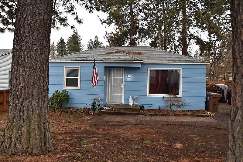 1st image of 708 E Hoffman Ave