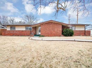 8001 E Lynwood Blvd, Wichita, KS 67207