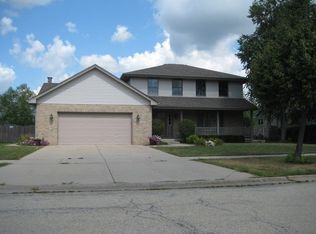 2885 Shannon Ln, New Lenox, IL 60451
