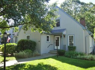 48 Gate Ridge Rd, Fairfield, CT 06825