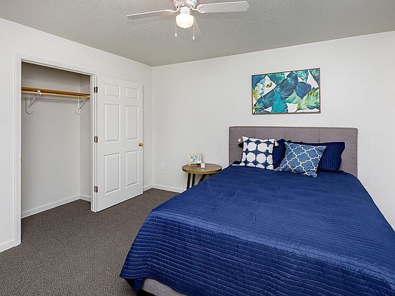 4th image of 29456 Old Portland Rd #50