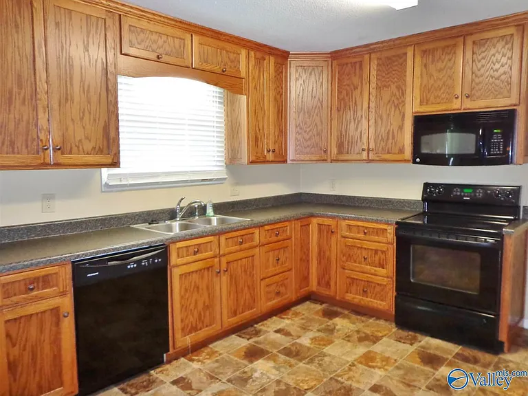7705 Holland Dr SW — Photo 4