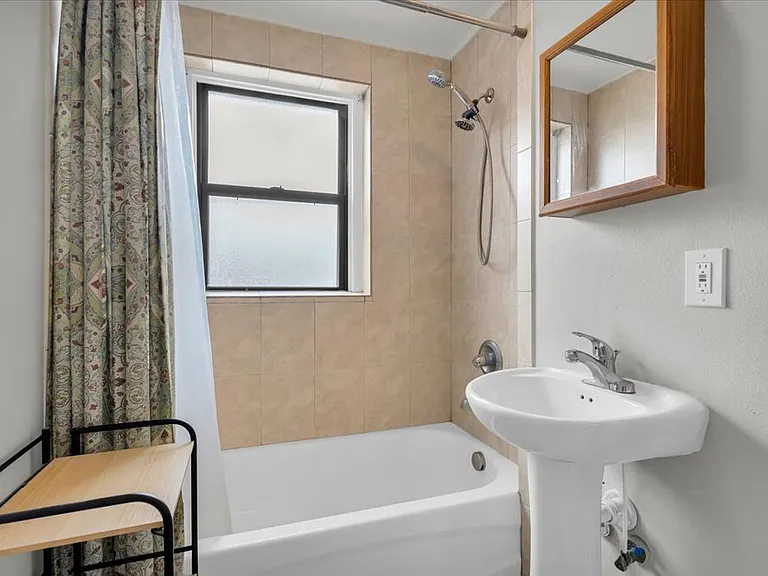 7411 2nd Ave #D2 — Photo 10