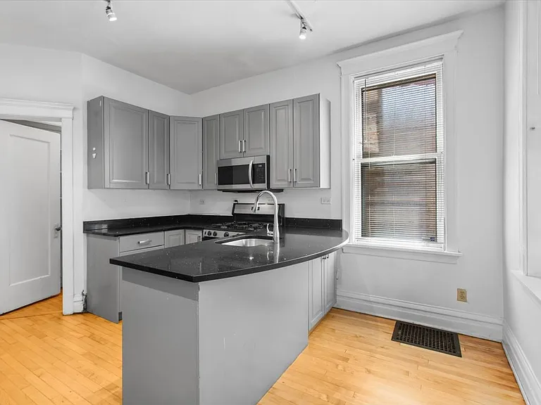 3311 W Wrightwood Ave #1 — Photo 9
