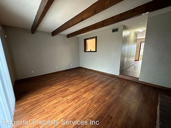 5th image of 807 Pine St