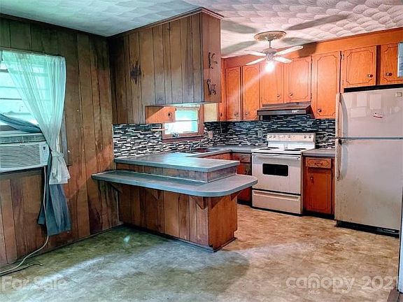 2nd image of 4216 Laramie Dr