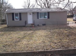 118 E Sand St, Pacific, MO 63069