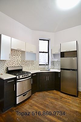 2nd image of 32 Claver Pl #1