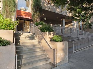 9610 Zelzah Ave APT 105, Northridge, CA 91325