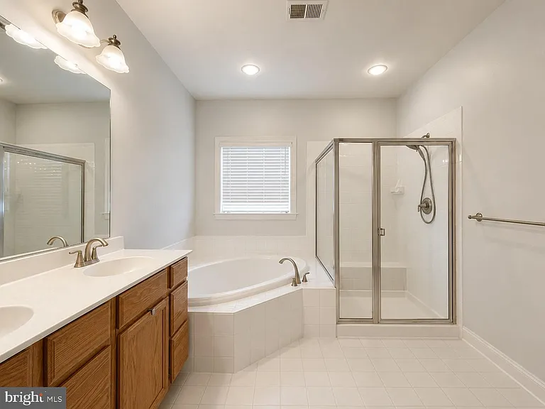 9674 Ethan Ridge Dr — Photo 15