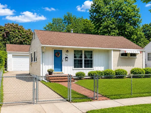 3223 Edgewood Rd, Kensington, MD 20895