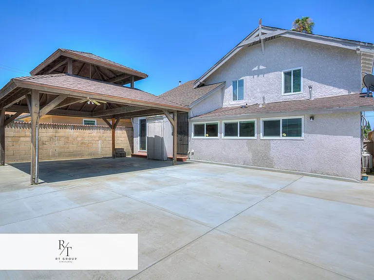 3045 Charlotte Ave — Photo 34