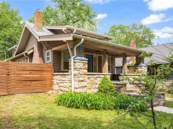 5614 Holmes St, Kansas City, MO 64110