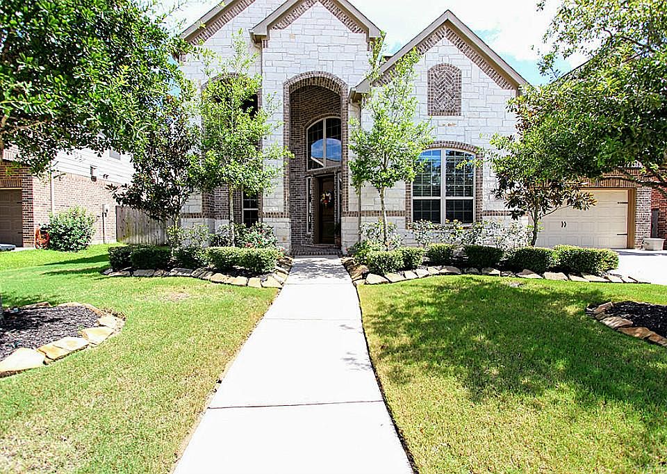 1st image of 28215 Green Forest Bluff Trl