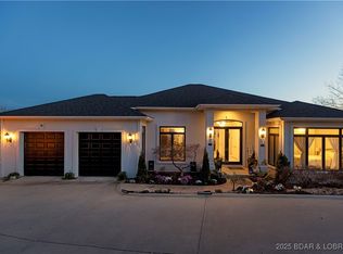 820 Palisades Dr, Lake Ozark, MO 65049