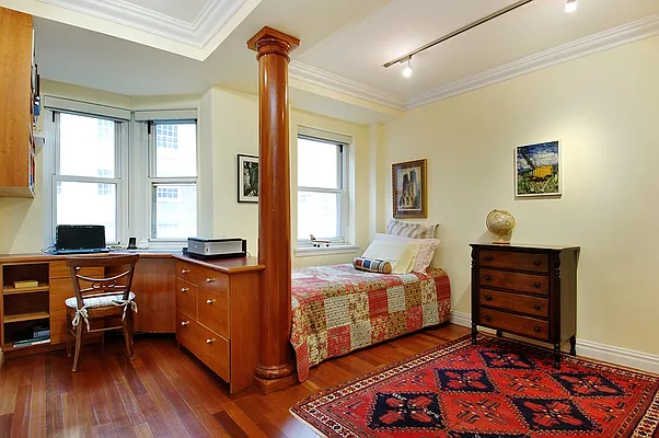 Sold by Corcoran | media 14