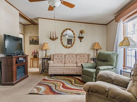 4th image of 49 Shady Hill Rd