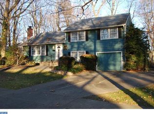 160 Oxford Rd, Delran, NJ 08075