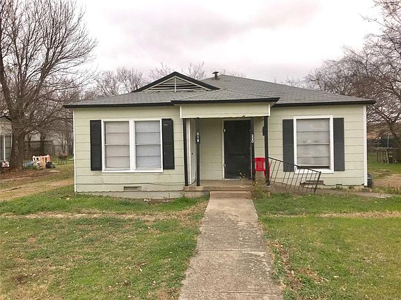2nd image of 220 SE 13th St #218