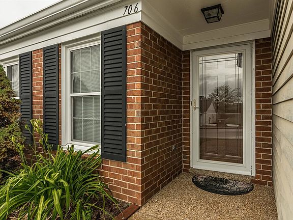 5th image of 706 Mount Carmel Pl